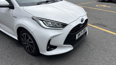 Toyota Yaris 1.5 Hybrid Design 5dr CVT Hybrid Hatchback